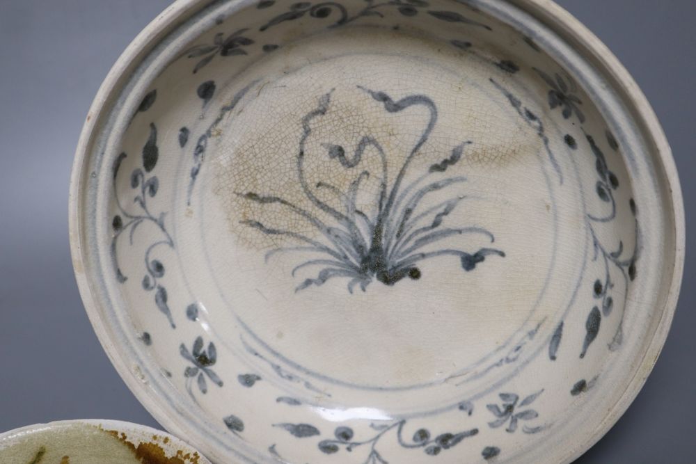 A Chinese Tang Dynasty Changsha shipwreck bowl and a Vietnamese Hoi An Hoard underglaze blue and white bowl
